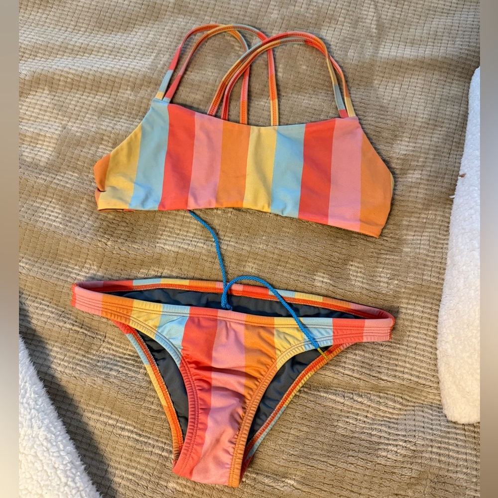 JOLYN Fendrick’s Suit & Europe Bottom